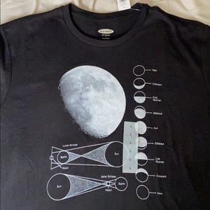 Graphic Old Navy shirt